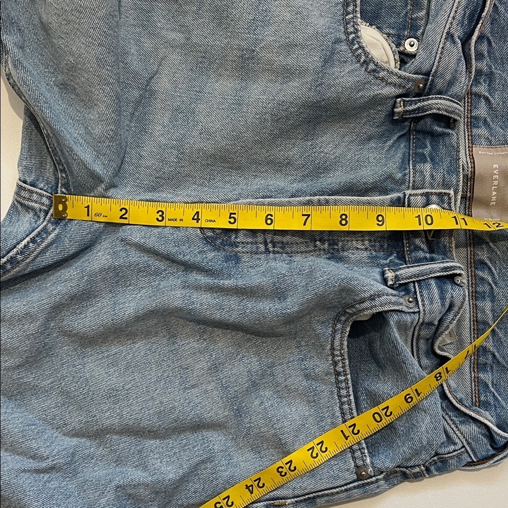 Everlane O-S Boy Friend Relaxed Fit Light Blue Denim Jeans - Picture 3 of 7